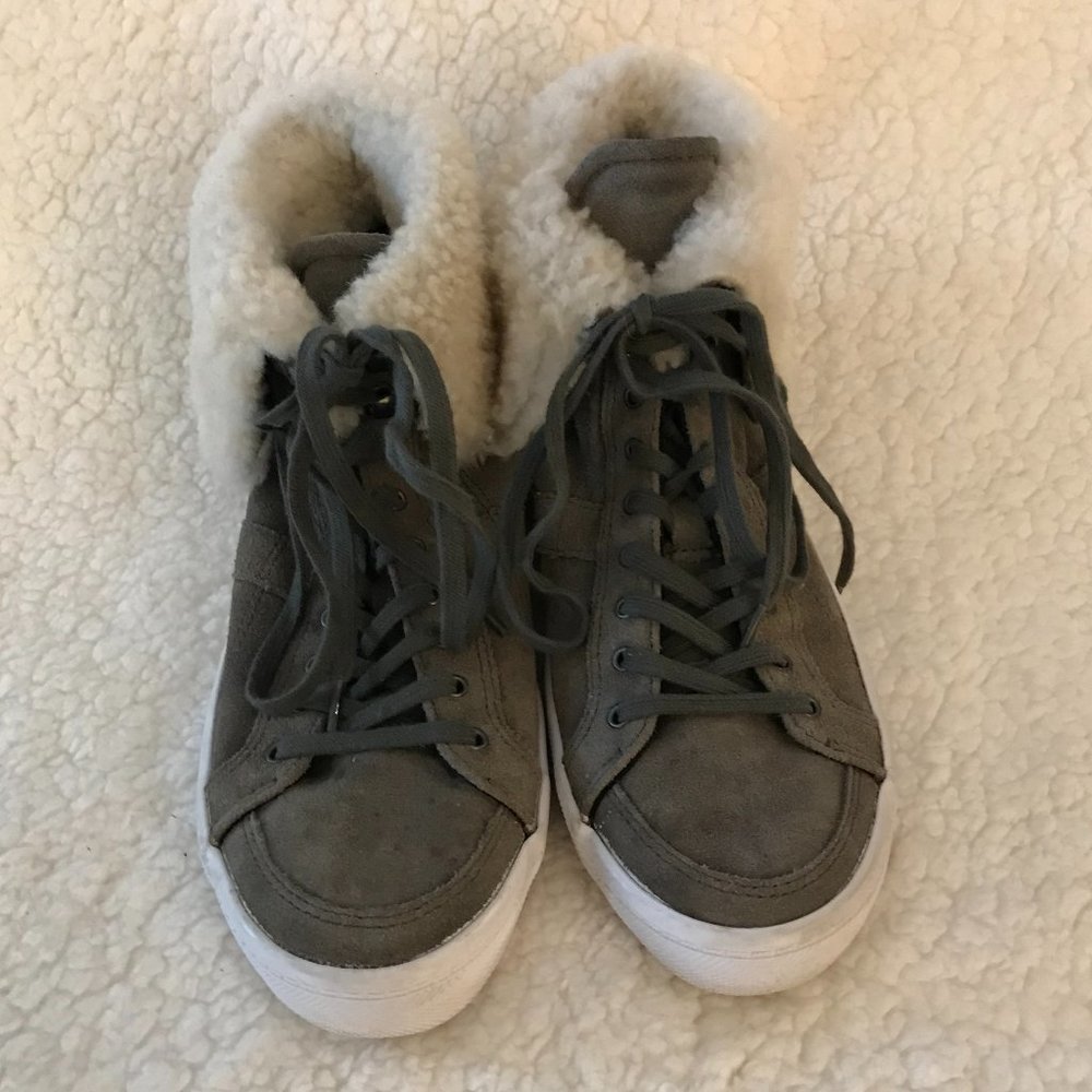 REBECCA MINKOFF Gray suede ANKLE BOOTS  Size 8M